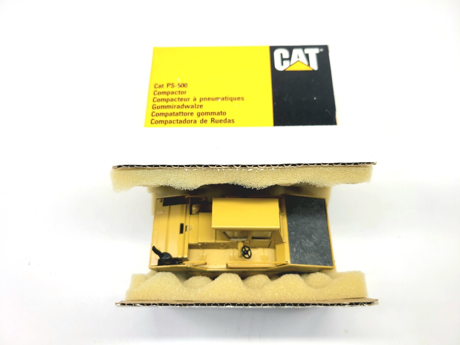 Caterpillar Cat PS-500 Roller Compactor – Conrad 1:50 Scale Diecast Model #2741