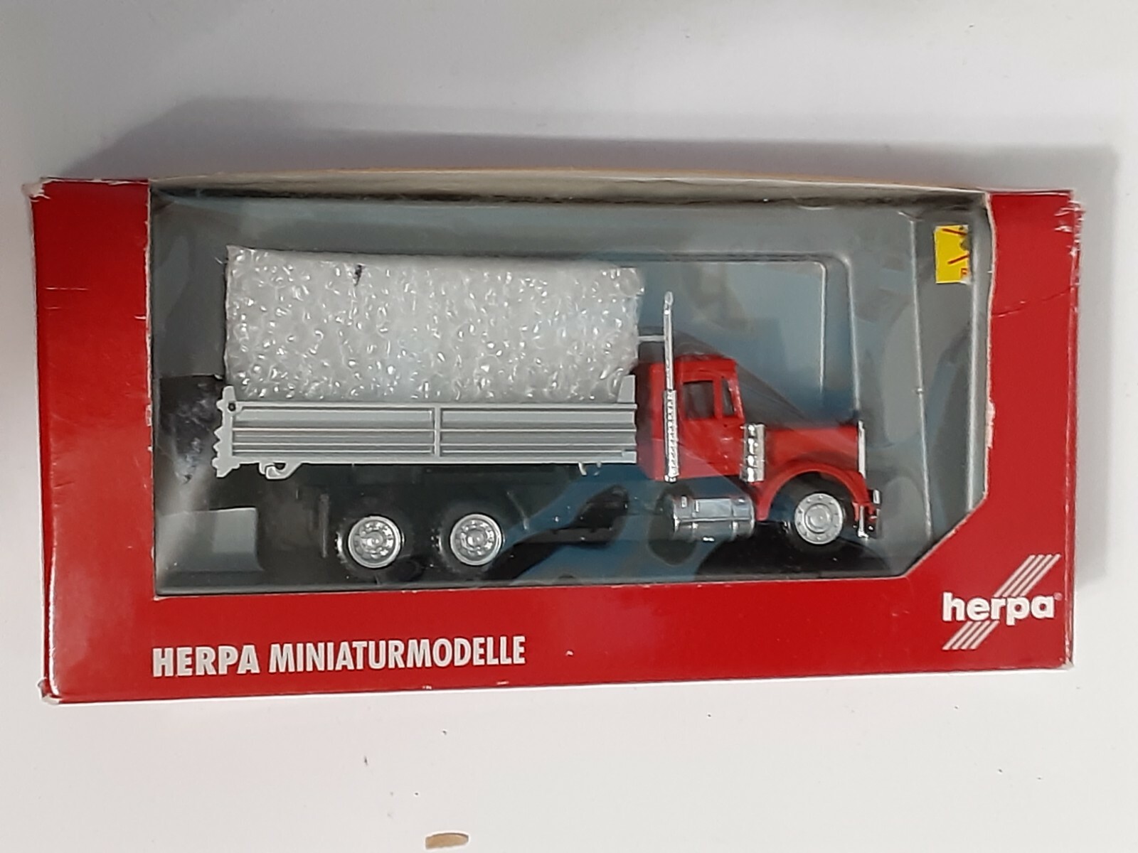 Herpa 6252A 1:87 Heavy Haul Dump Truck Red Cab In Box