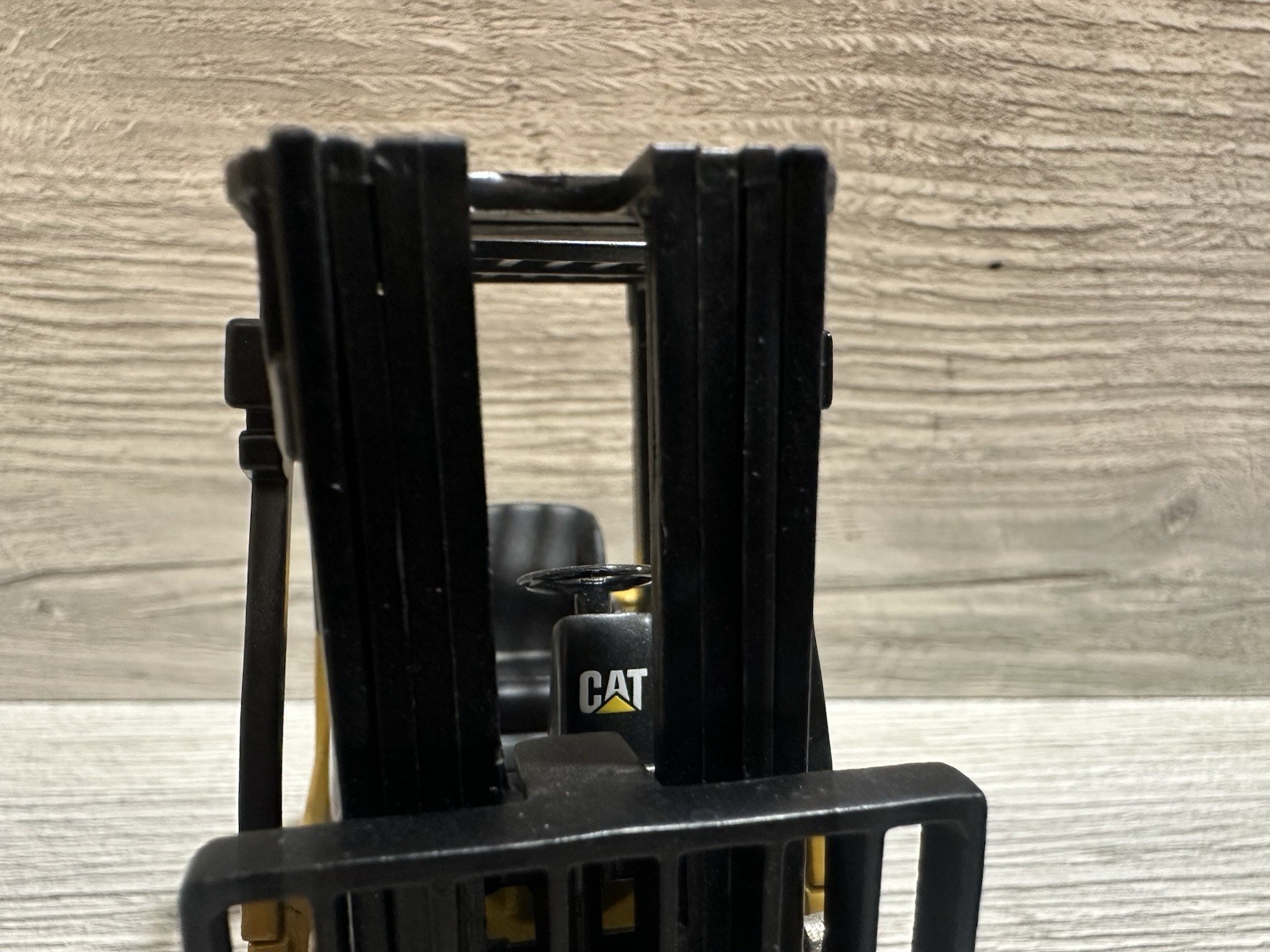 Norscott 1:25 Scale CAT Lift Truck with Pallet GP25K JJ Keller *Missing Pieces*