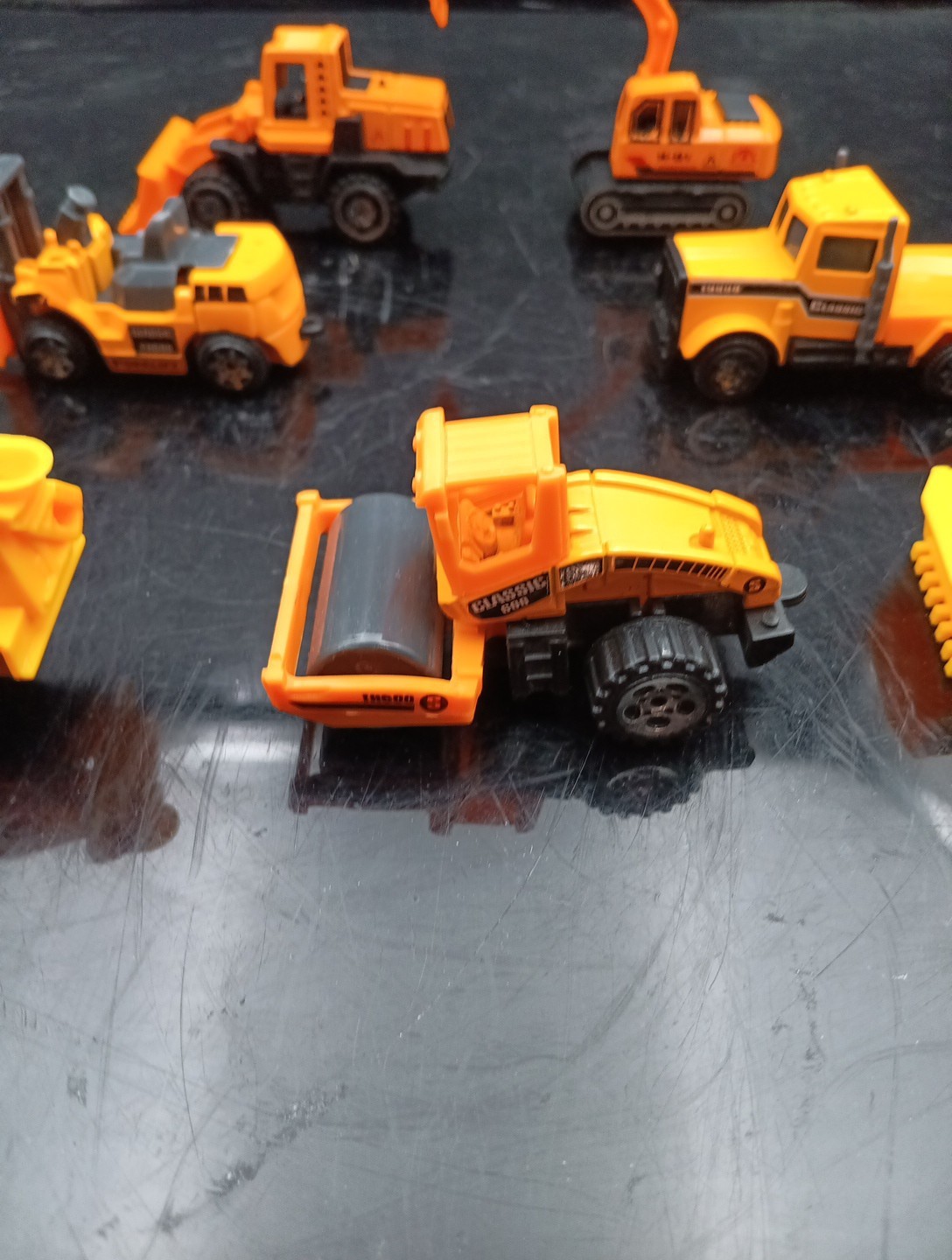 Lot Of 7 Various Metal Kids Toy Construction Vehicles Free Shipping! T2642