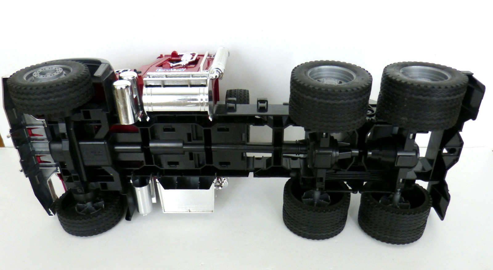 Bruder 19.5″ Mack Truck Semi-Tractor 2007 Germany READ