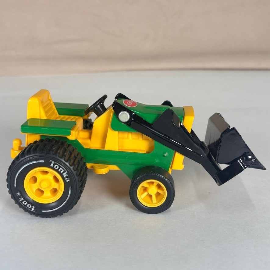 Vintage Tonka Front Loader Tractor 1970s Green Diecast Construction Toy Vehicle