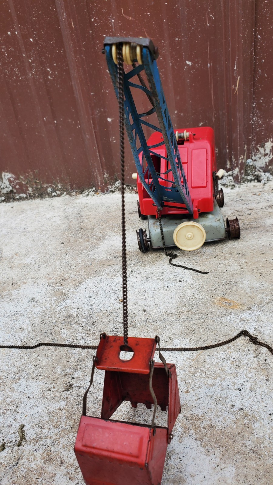 Vintage Gama Crawler Bucket Made in Germany
