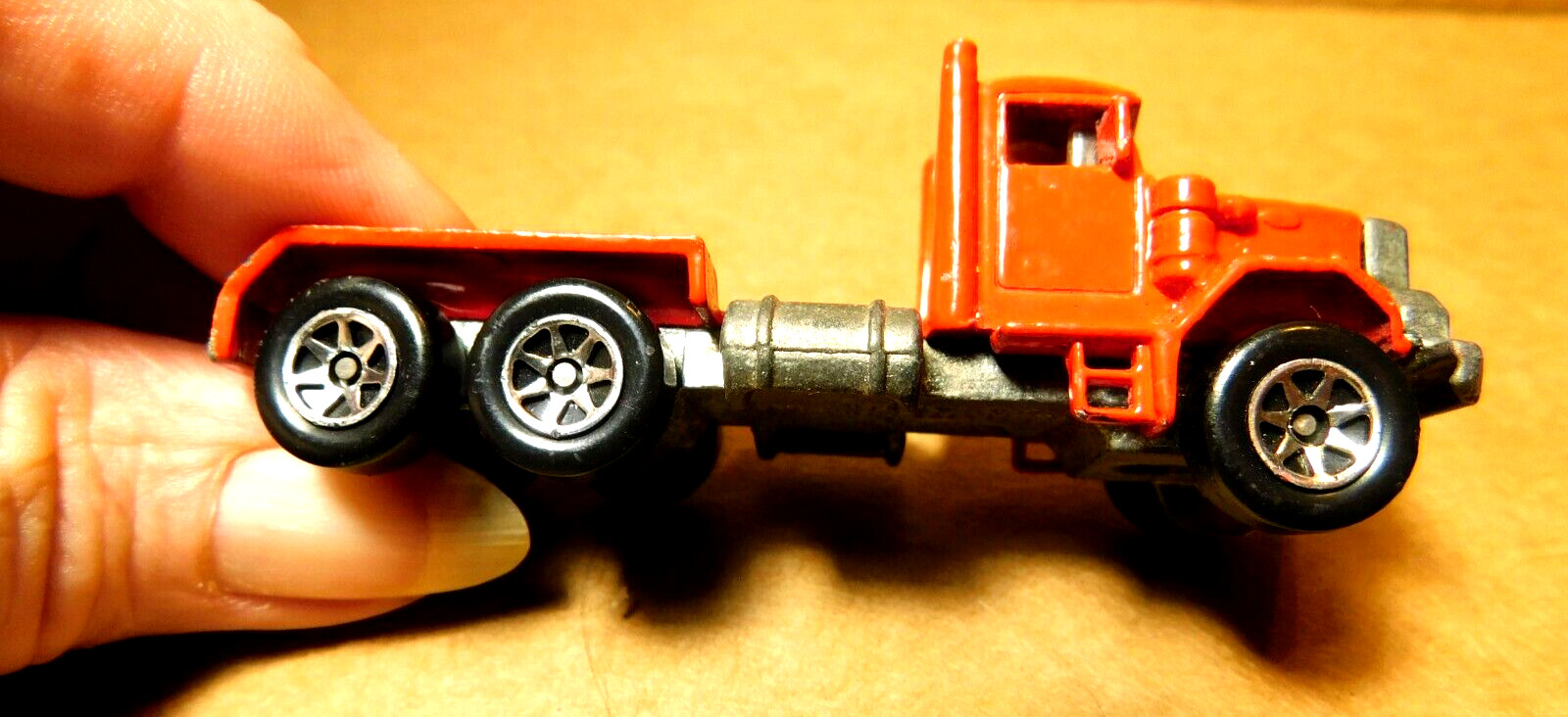 Hot Wheels~Vtg 1979 Malaysia Peterbilt Semi Tractor Trailer Truck Hauler Cab