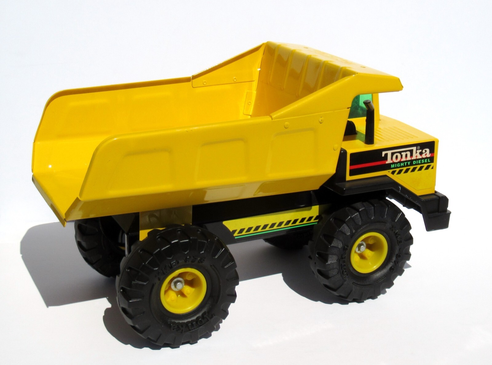 Vintage 1995 Tonka Steel Mighty Dump Truck Mighty Diesel 93901 Made in USA