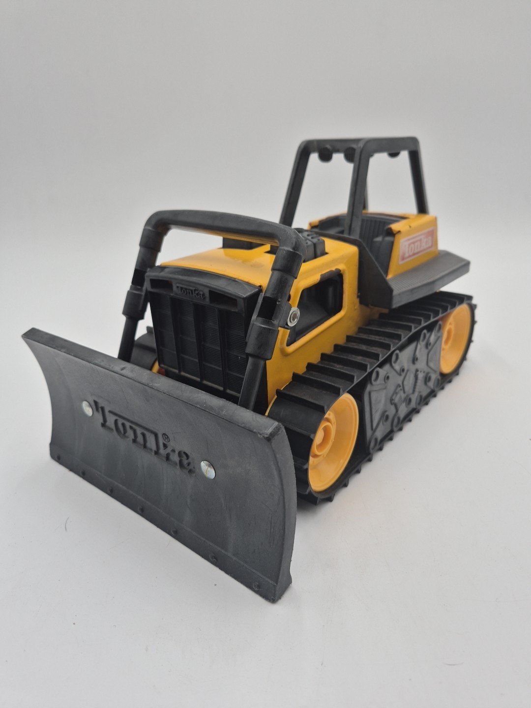 2012 Tonka Toy Bull Dozer #92961 Yellow Pressed Steel Bulldozer Hasbro