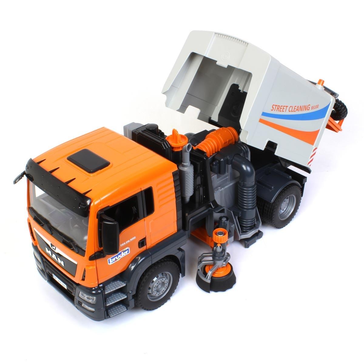 1/16 MAN TGS Street Sweeper by Bruder NEW IN BOX 3780