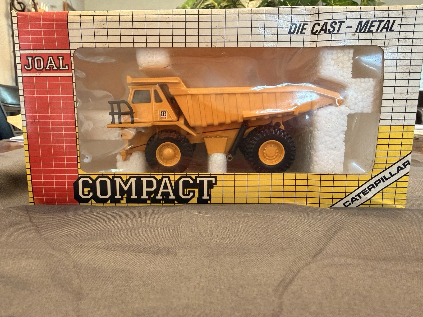 Vintage Joal Compact Caterpillar 773B Dump Truck Diecast Model 1:50 Scale NIB