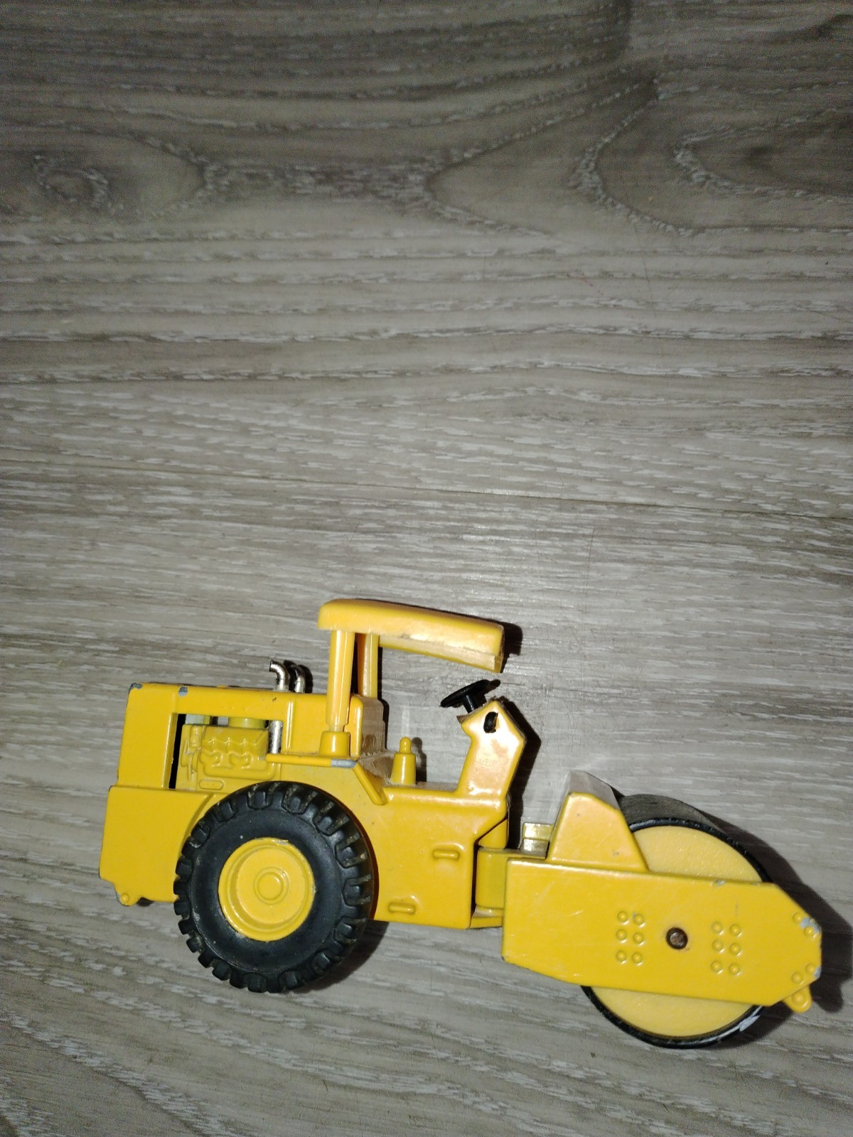 Joal Compact 221 Spain Caterpillar CAT Steam Roller Yellow 1:50