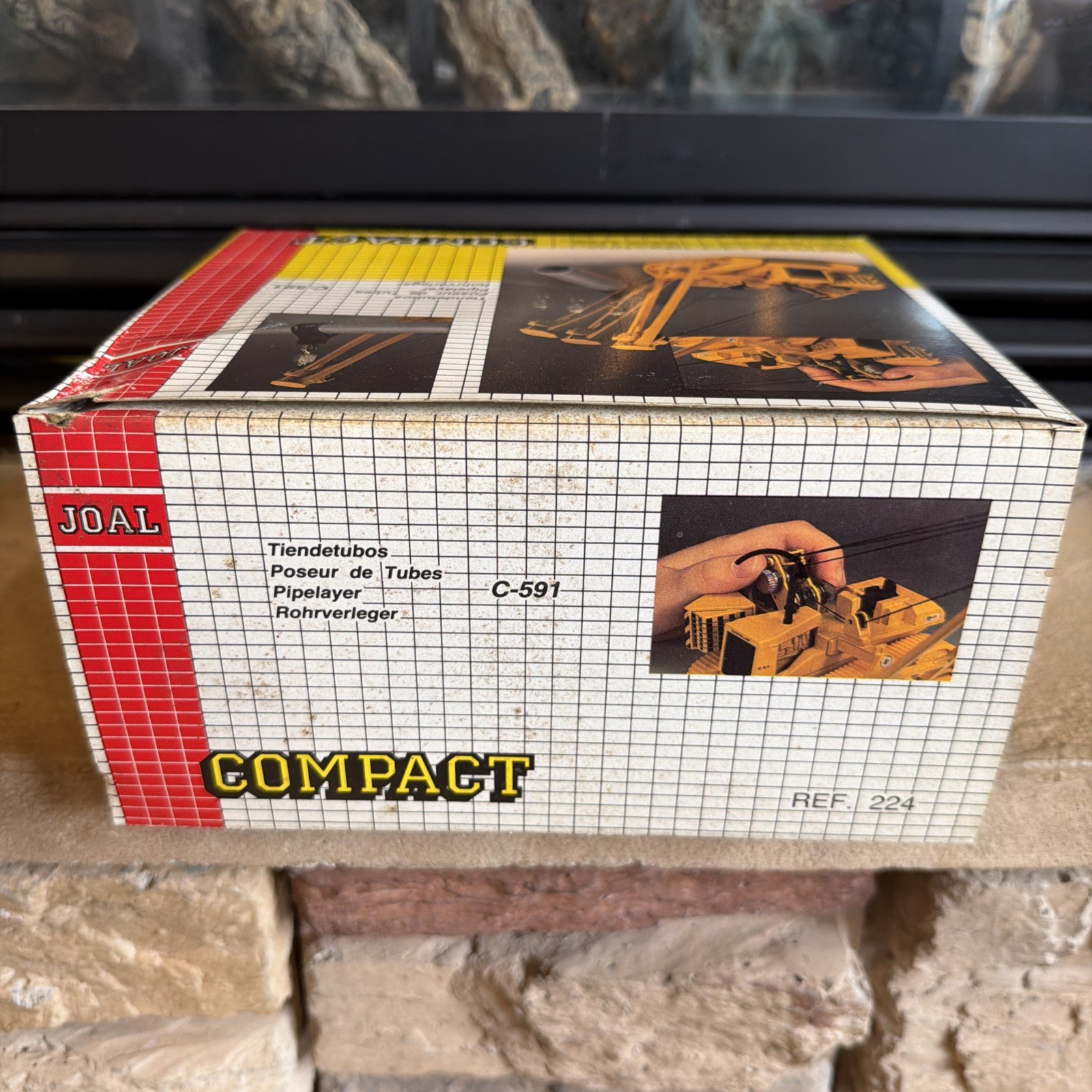 Joal Model Compact Caterpillar C-591 Diecast Pipe Layer