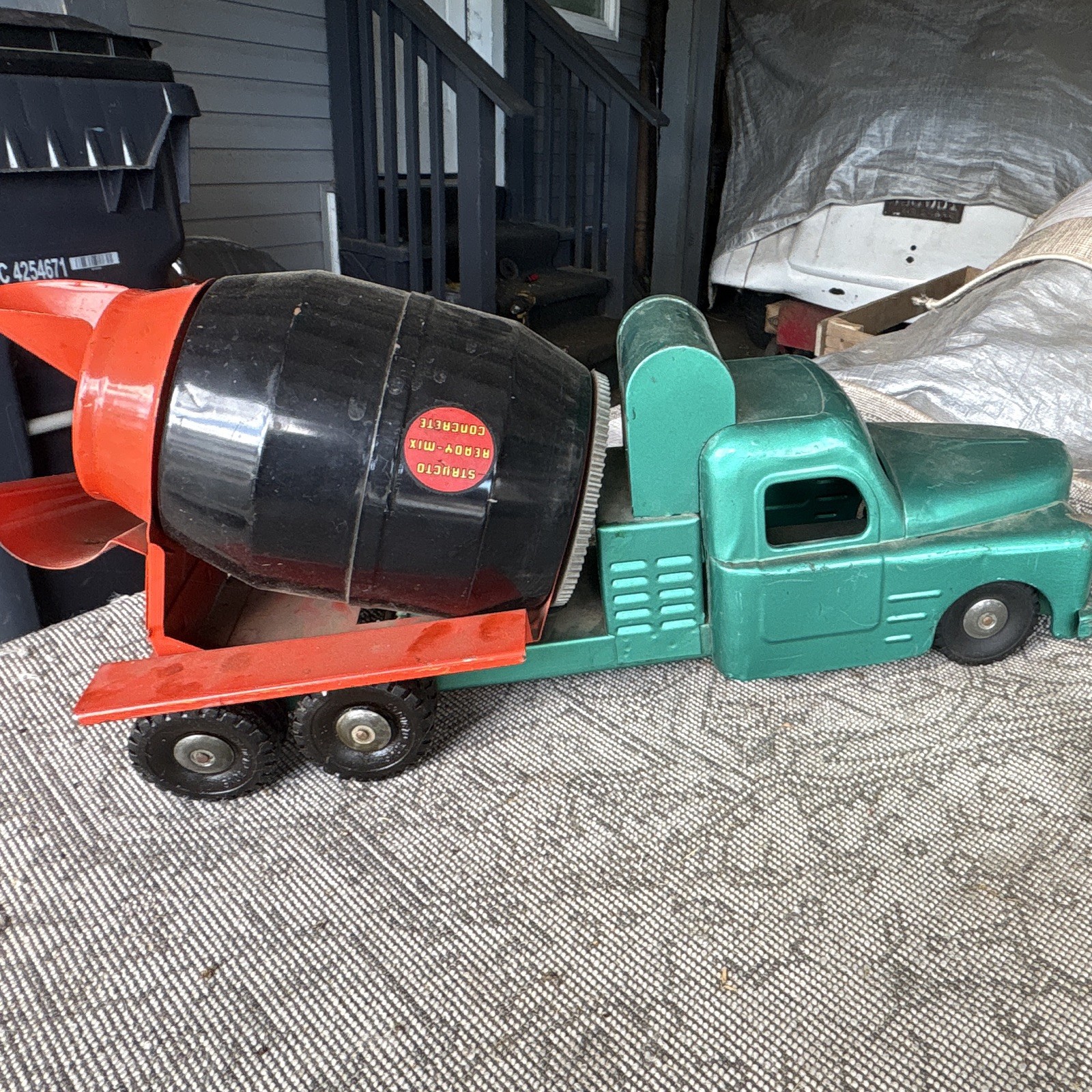 Structo Pressed Steel Cement Mixer Truck Green Red Black Advertising Specimen