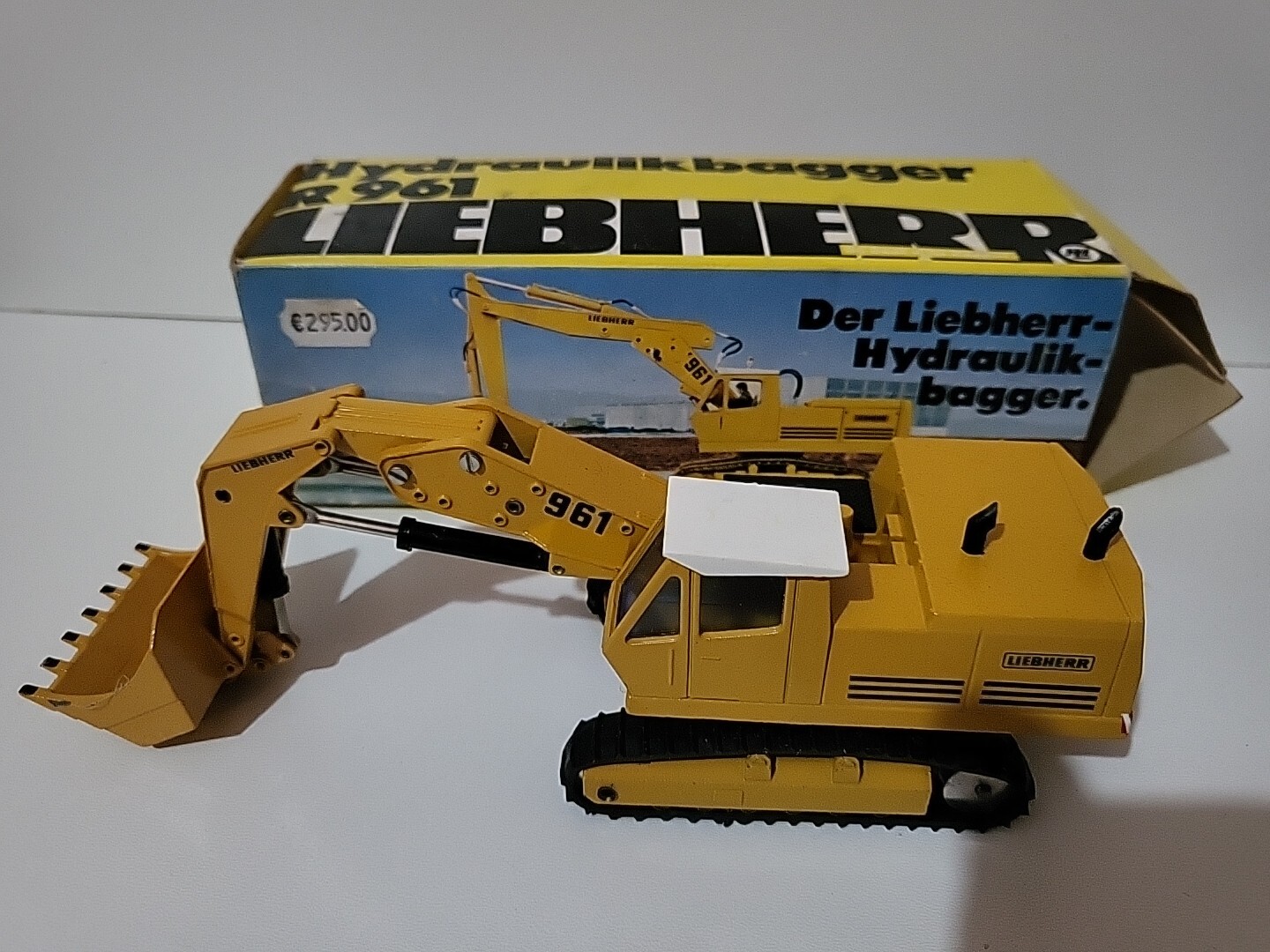 Liebherr R961 1/50 Scale Excavator