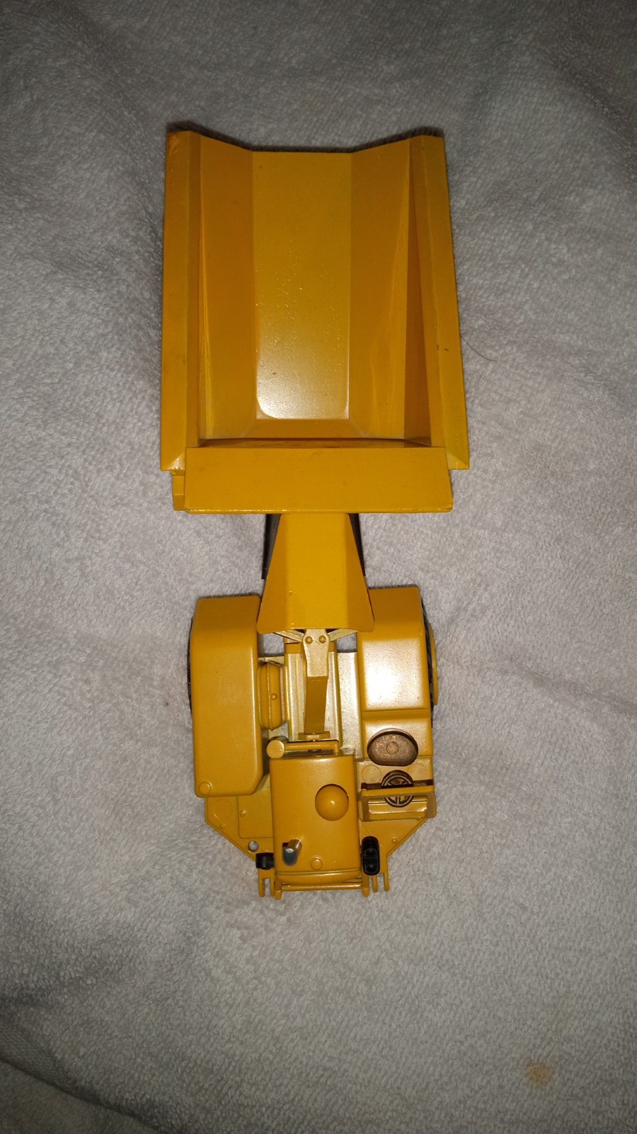 Caterpillar 621 Dump Truck – 1/50 – NZG #132 – No Box