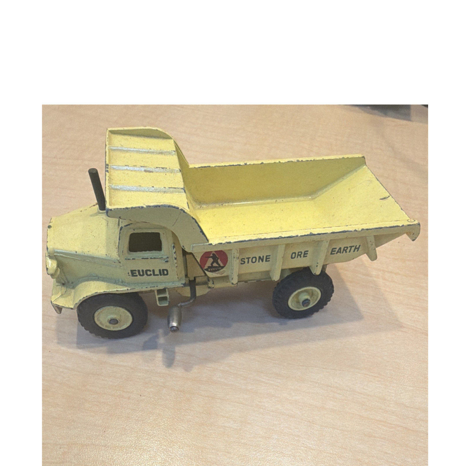 Dinky Supertoys Euclid Rear Dump Dump Truck No 965 Diecast Yellow Toy
