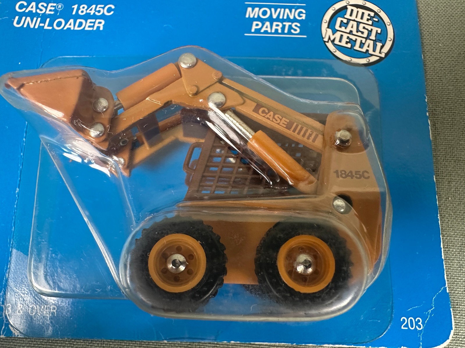 ERTL Mighty Movers Case 1845C Uni-Loader 1:50 Diecast Model 1990 NOS