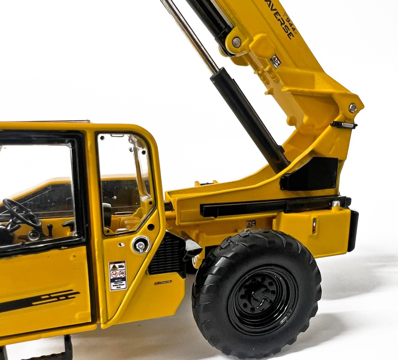 Pettibone Traverse T944X Telehandler – Weiss Bros 1:50 Scale Model #WBR036 New