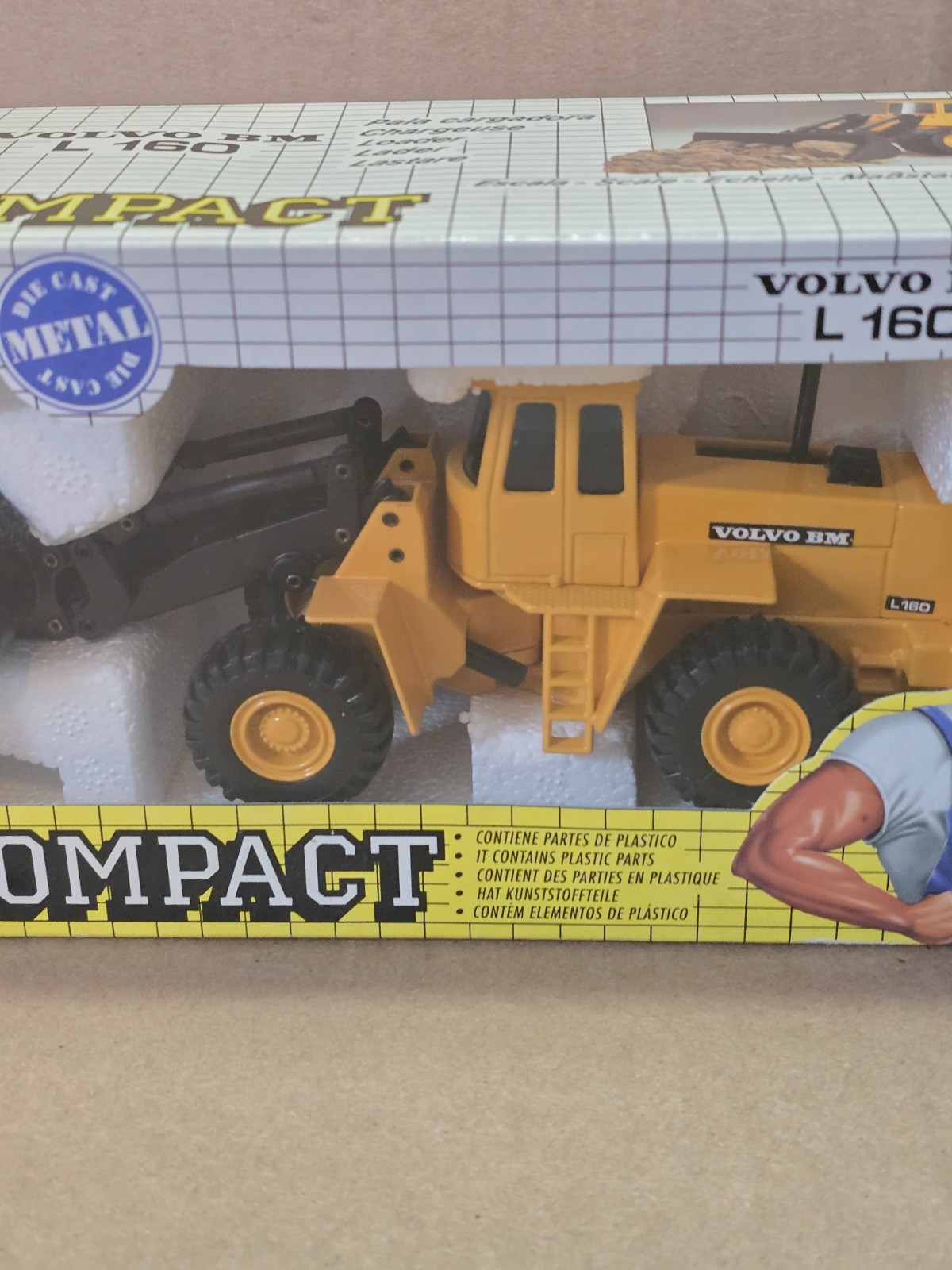 JOAL 227 Volvo BM L160 Wheel Loader 1:50 Scale