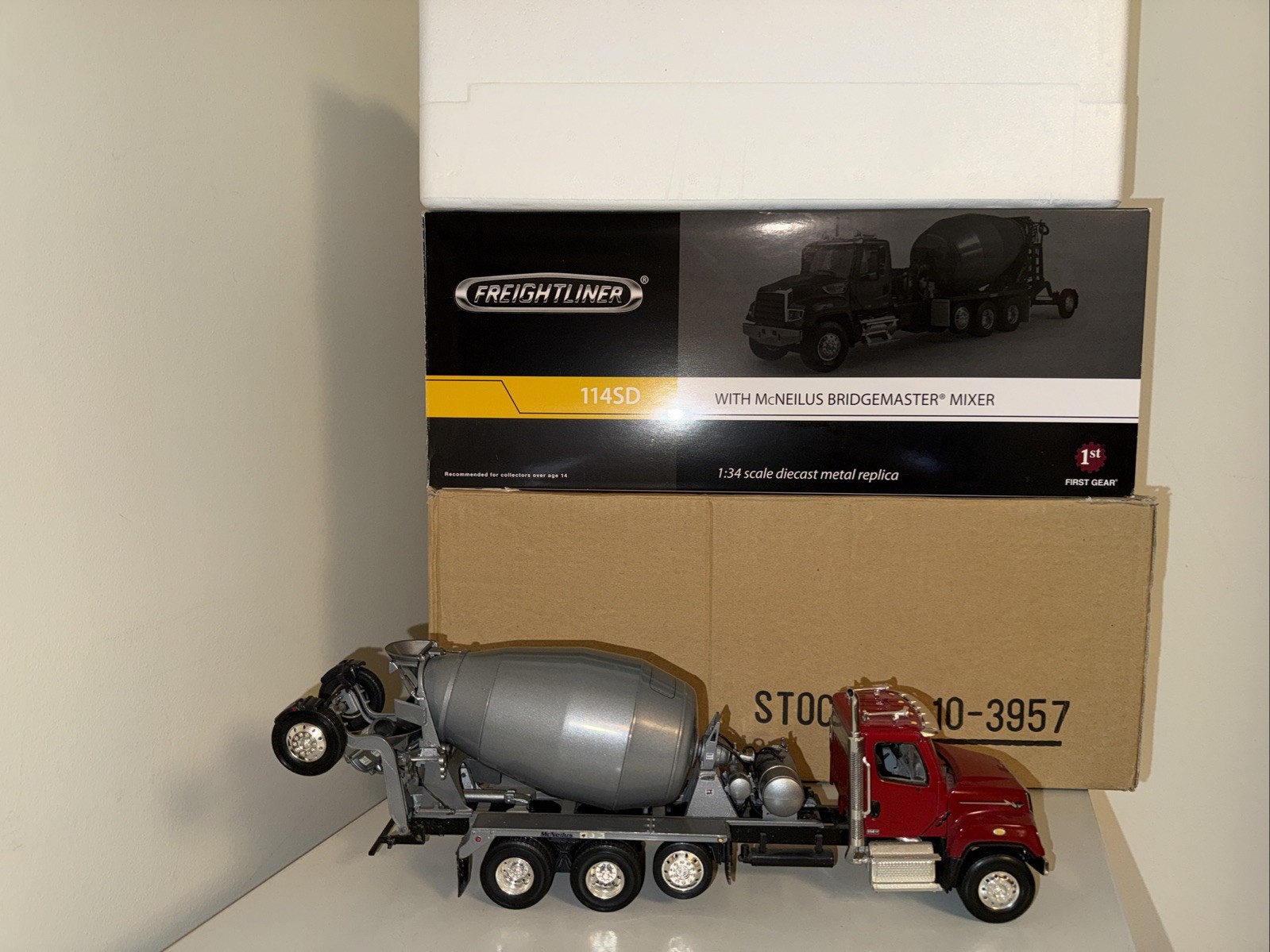 First Gear Freightliner 114SD McNeilus Bridgemaster Mixer Red/Gray 1/34 10-3957