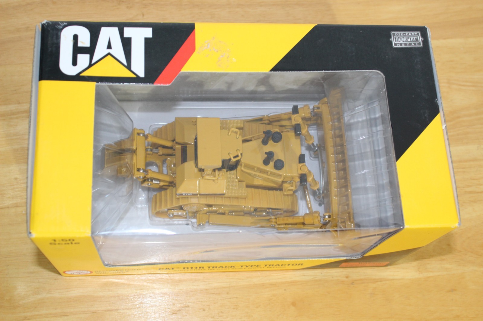 Caterpillar CAT Diecast D11R Dozer w/ Ripper 1:50 Scale Norscot Group