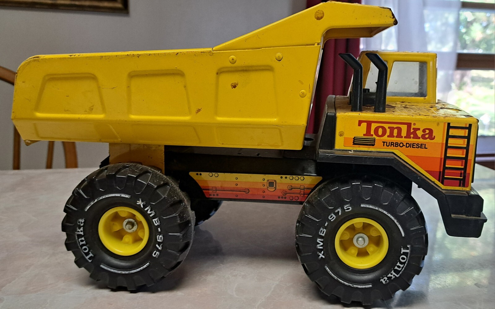 Vintage Mighty Tonka Toys Yellow Metal Turbo Diesel Dump Truck XMB-975 Steel Toy