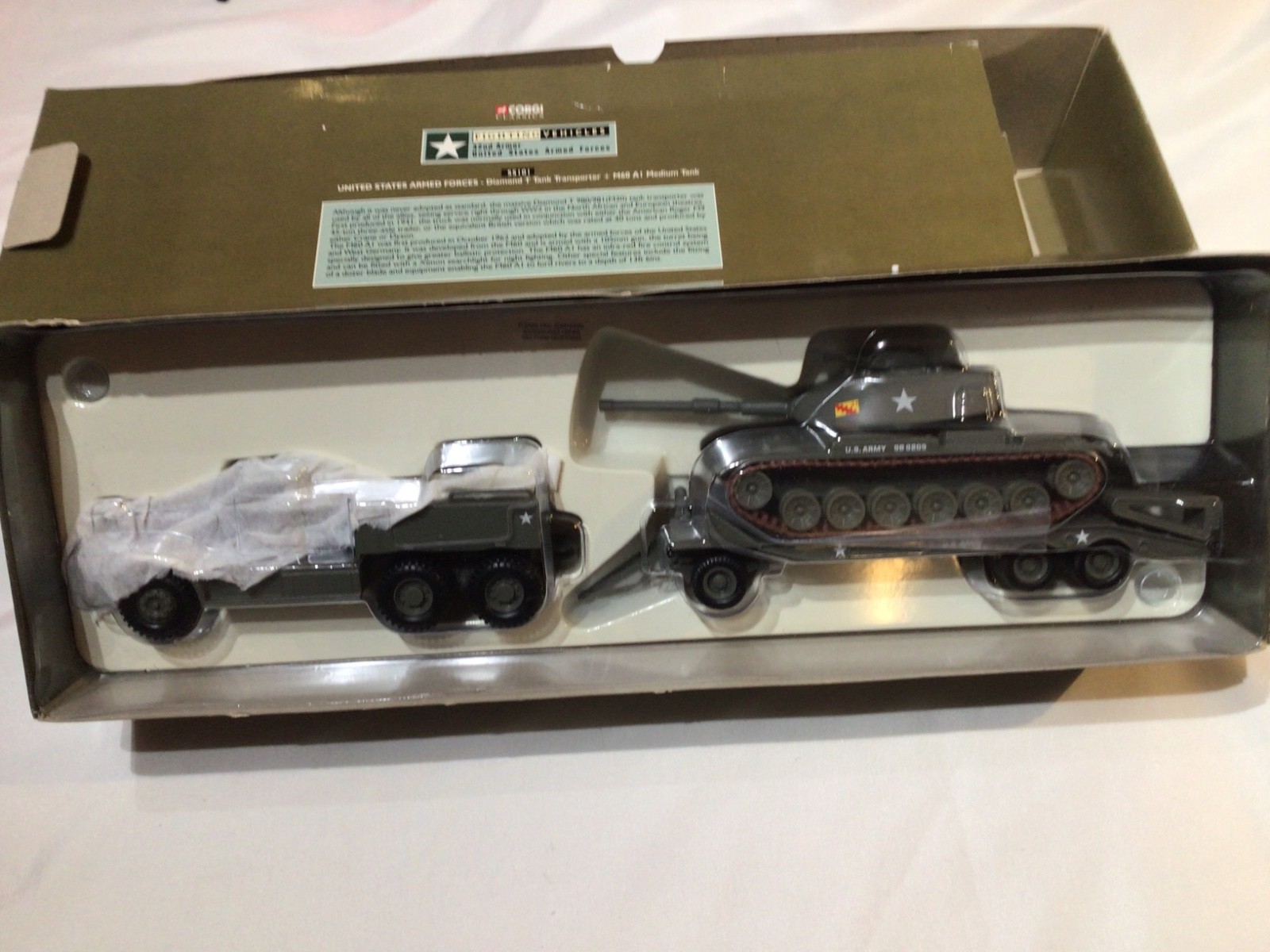 NEW Vintage CORGI USAF DIAMOND T TANK TRANSPORTER & M60 A1 MEDIUM TANK Model NIB