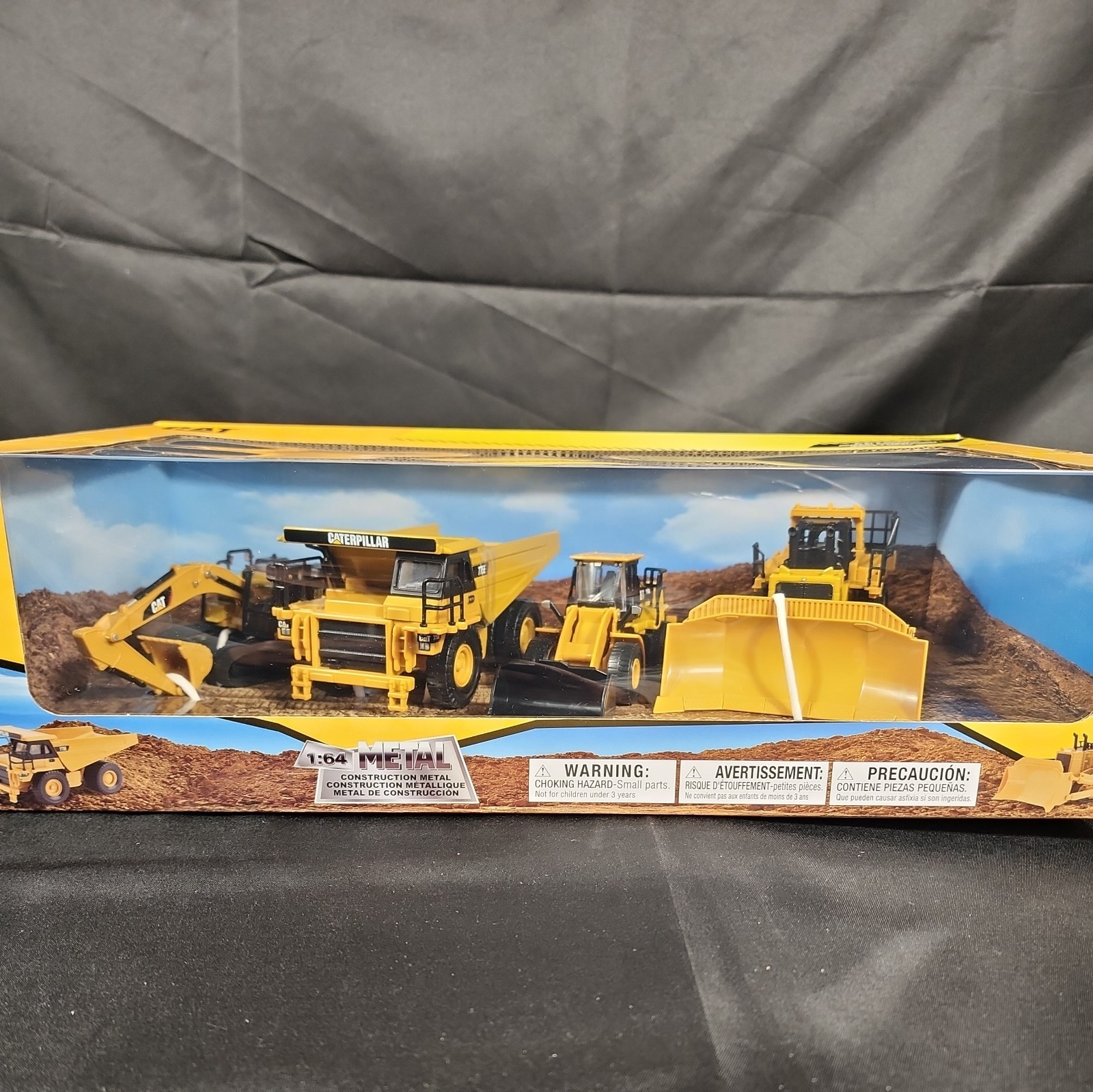 Diecast Masters CAT Construction Vehicle Set of 4 – Loader, Truck, Tractor, Exca
