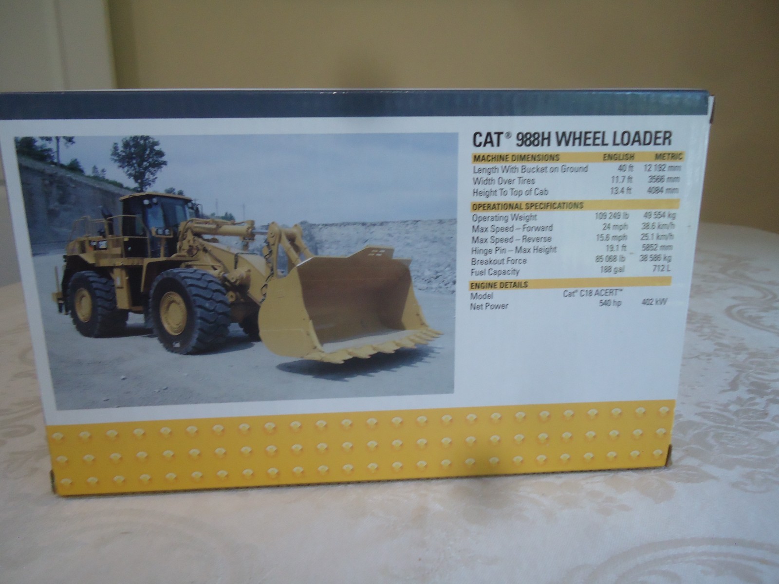 Diecast Masters 1/64 Scale Caterpillar (CAT) 988H Wheel Loader 85617