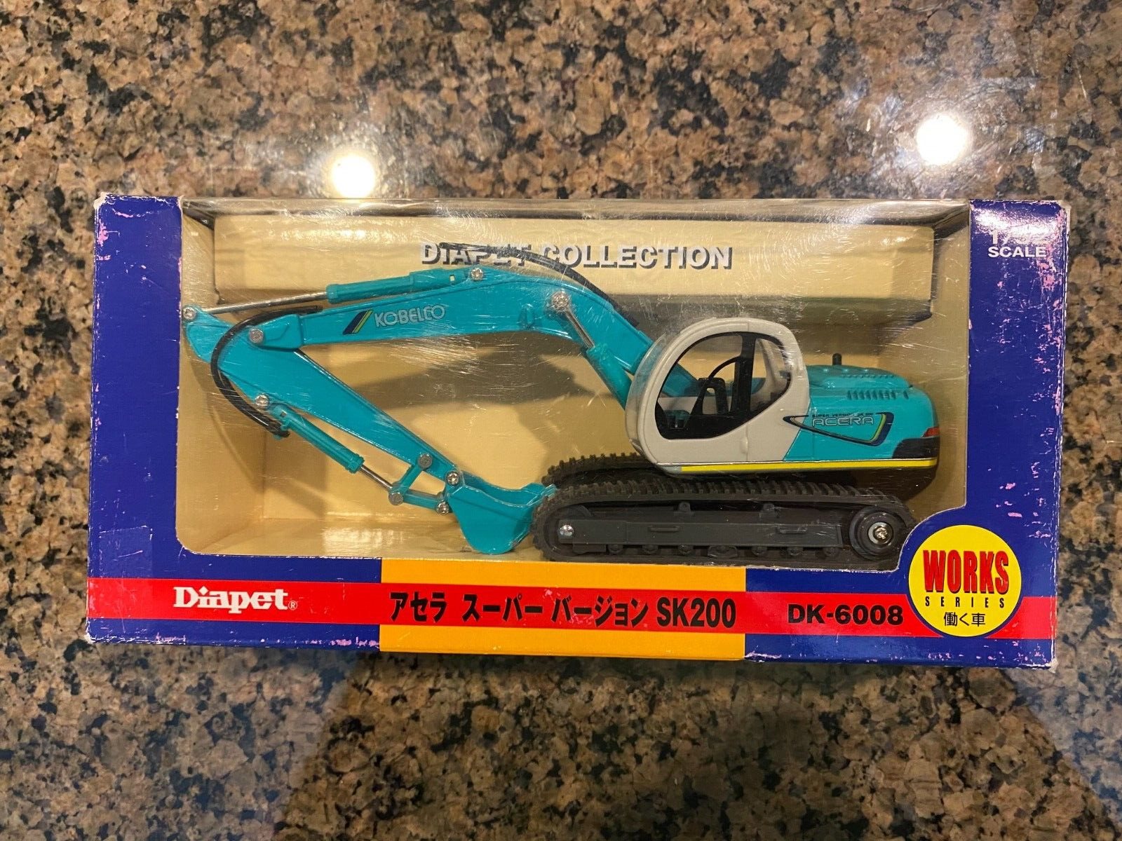 1/52 DIAPOT KOBELCO ACERA SUPER VERSION SK200 TRACK HOE