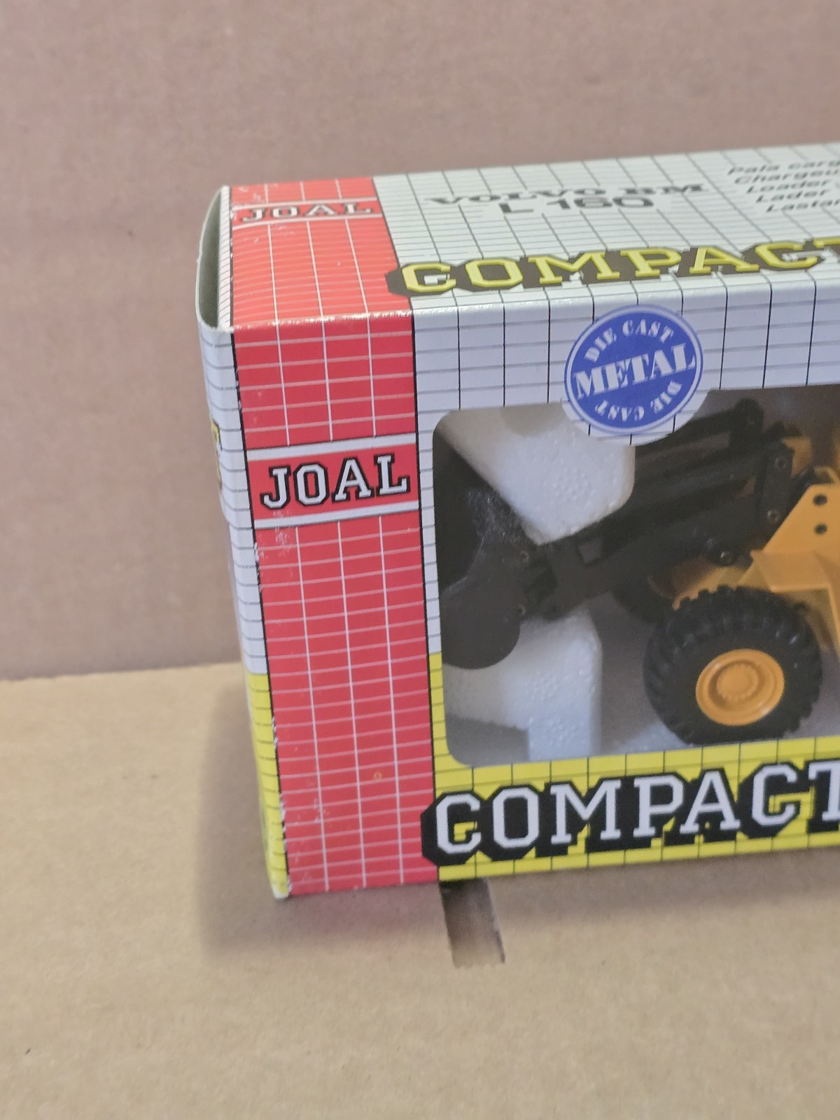 JOAL 227 Volvo BM L160 Wheel Loader 1:50 Scale