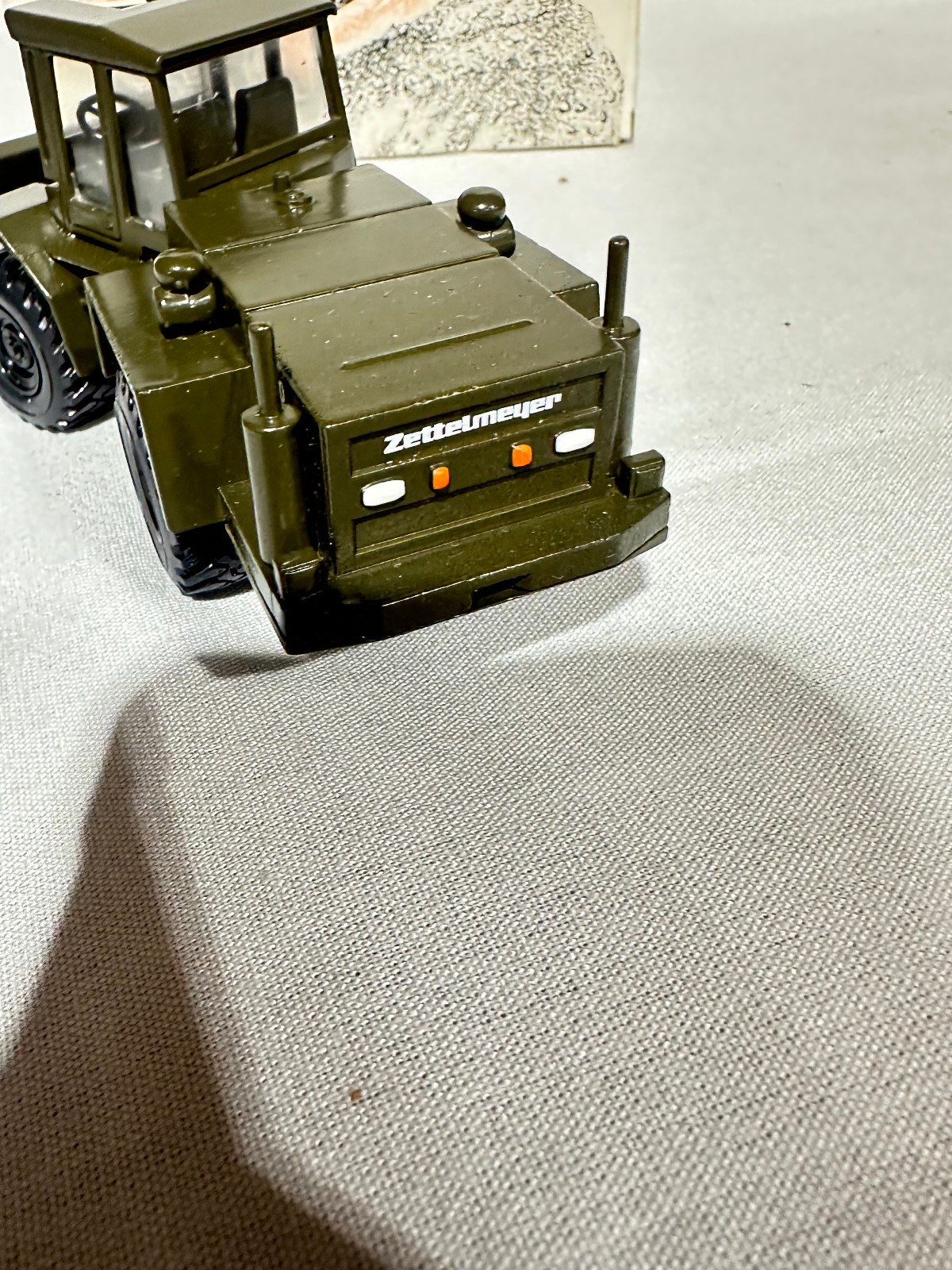 Zettelmeyer Dozer ZD 3000 Military Green By NZG 1/50th Scale