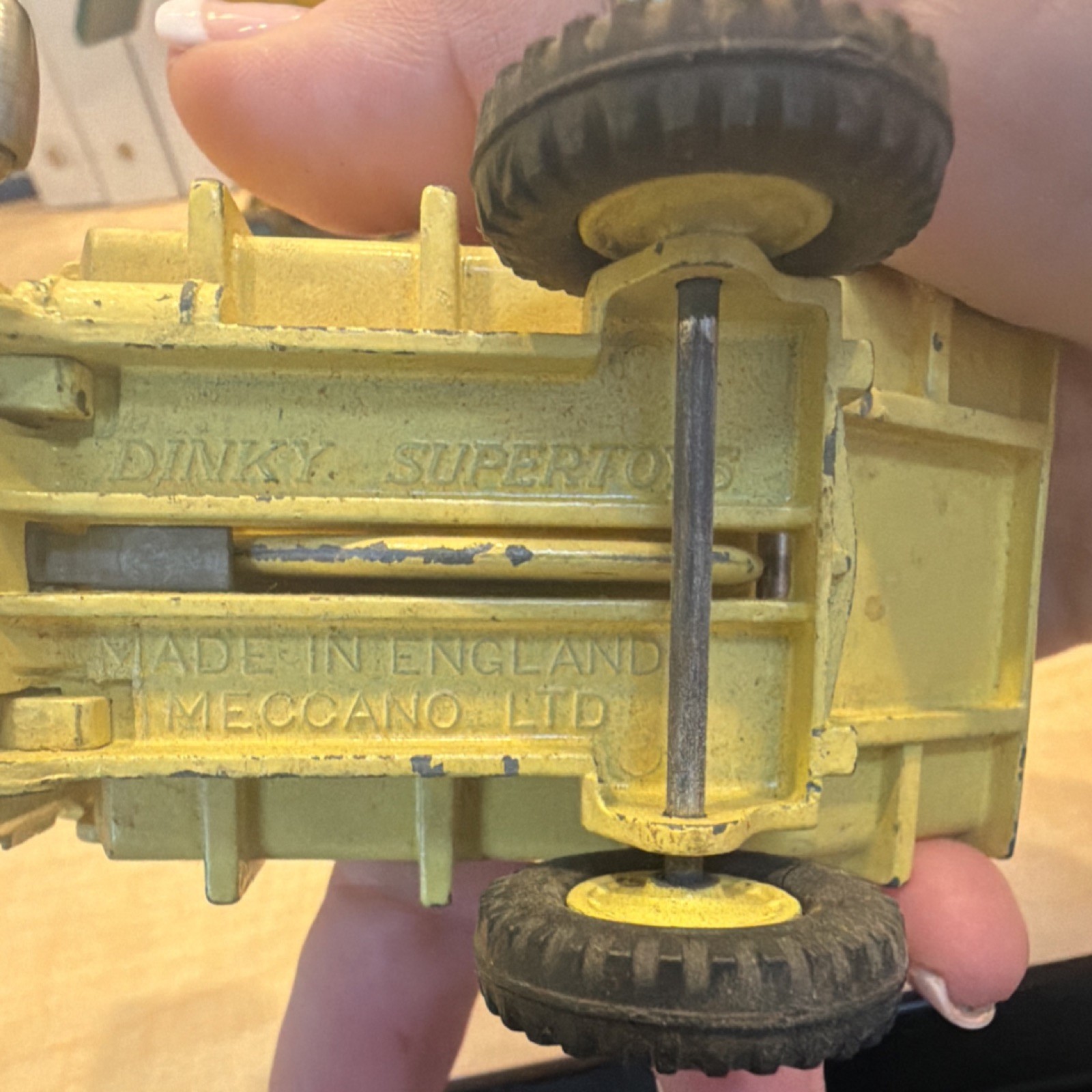 Dinky Supertoys Euclid Rear Dump Dump Truck No 965 Diecast Yellow Toy