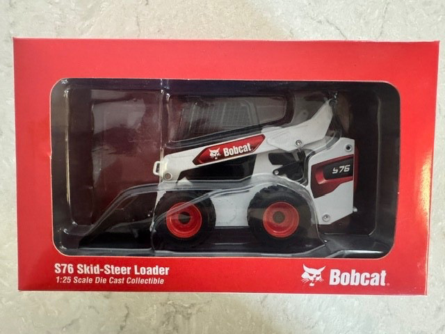 Bobcat S76 Skid-Steer Loader – Norscot 1:25 Scale Diecast Model #7367308 New