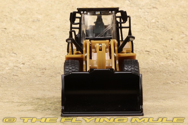 Diecast Masters 1:64 950M Wheel Loader