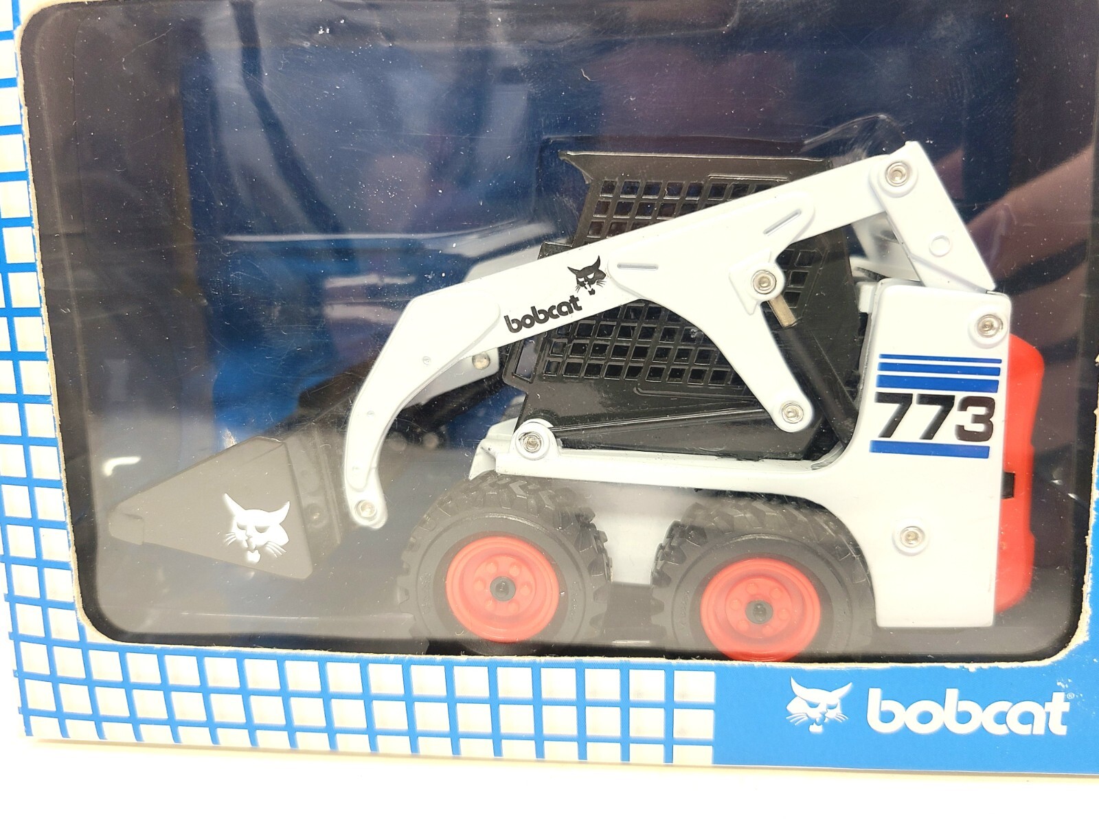 Bobcat 773 Blue Skid-Steer Loader – Wan Ho 1:25 Scale Diecast Model #6724381 New