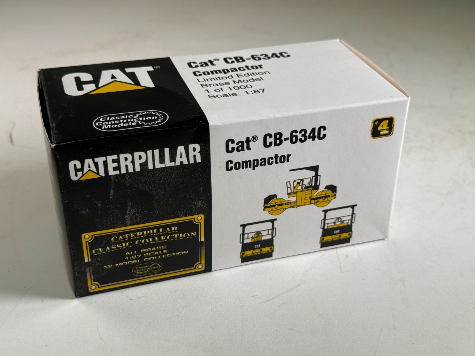 Classic Construction Models CCM Caterpillar Cat CB-634C Compactor Brass 1:87