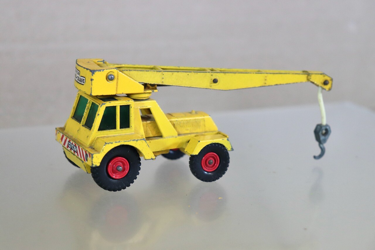 MATCHBOX 14 KING SIZE TAYLOR JUMBO MOBILE CRANE ob