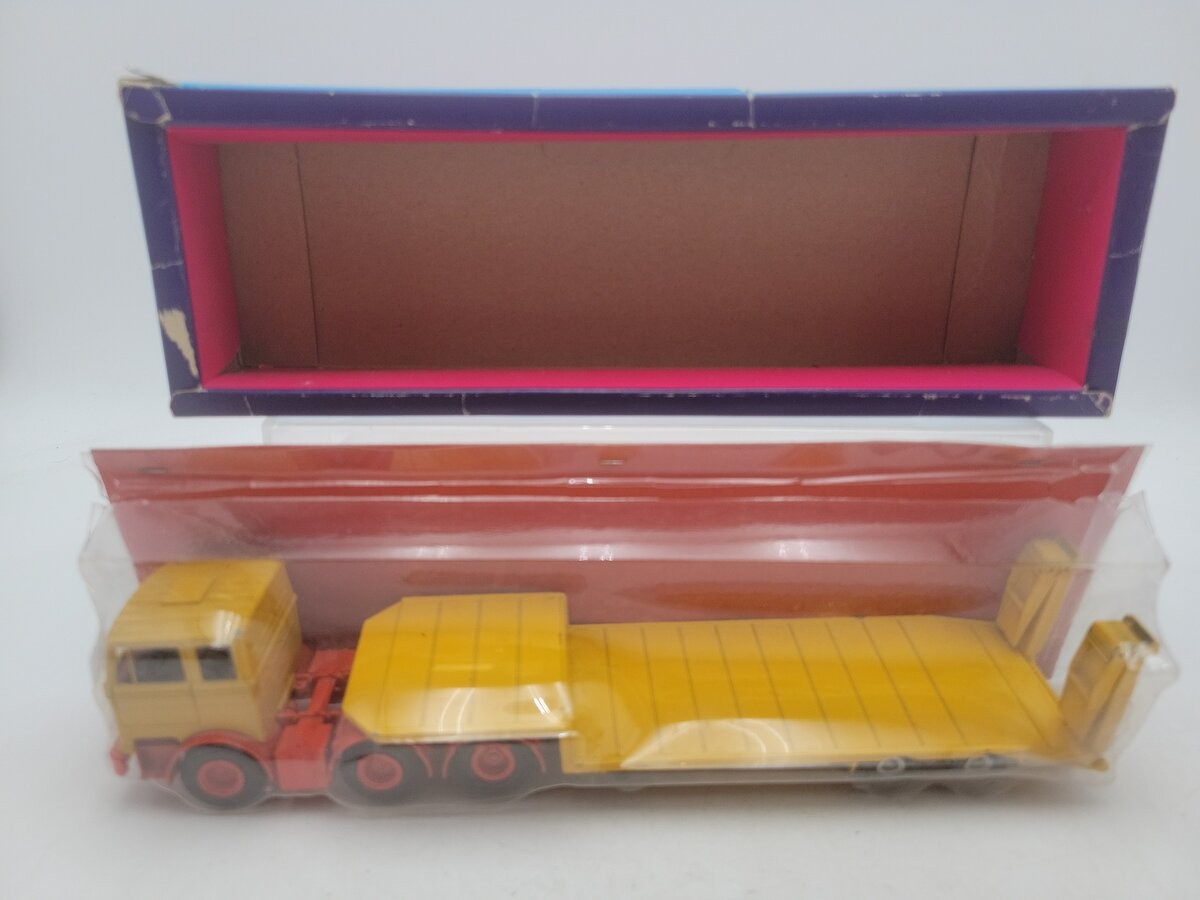 Conrad 3010 1:50 Scale Gescha Mini Model Mercedes Benz Tractor Trailer Truck EX