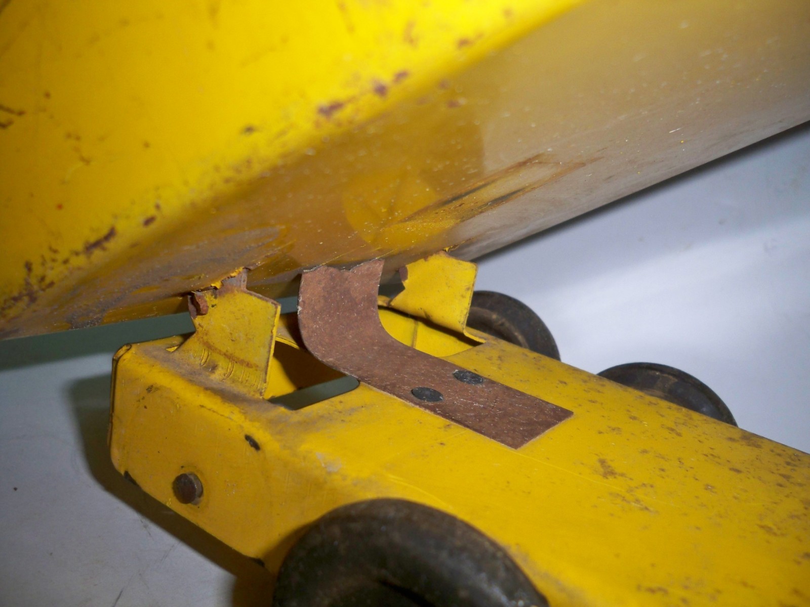 Vintage 1940’s Robert’s Pressed Steel Dump Truck Front Loader – Parts/Restore
