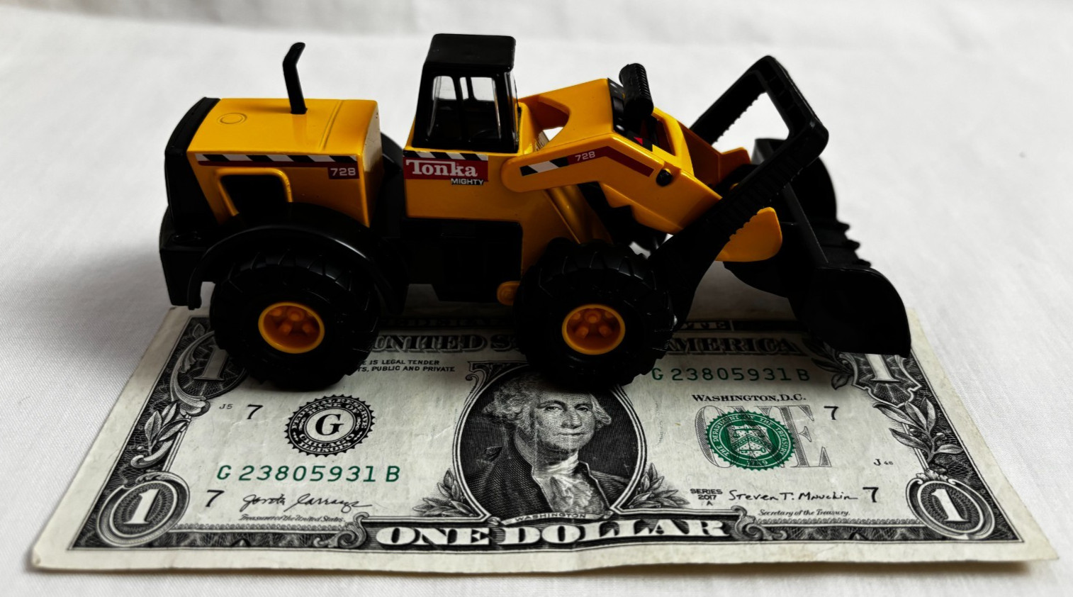 Maisto Hasbro Mini Tonka 728 Front End Loader – 2001