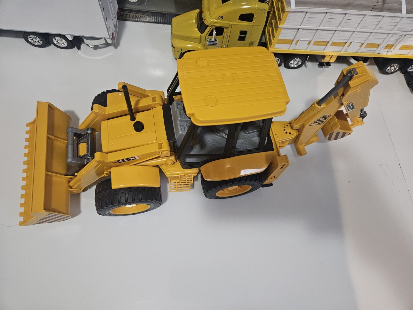 Bruder JCB 4CX Front End Loader Backhoe Plastic Truck Made in Germany
