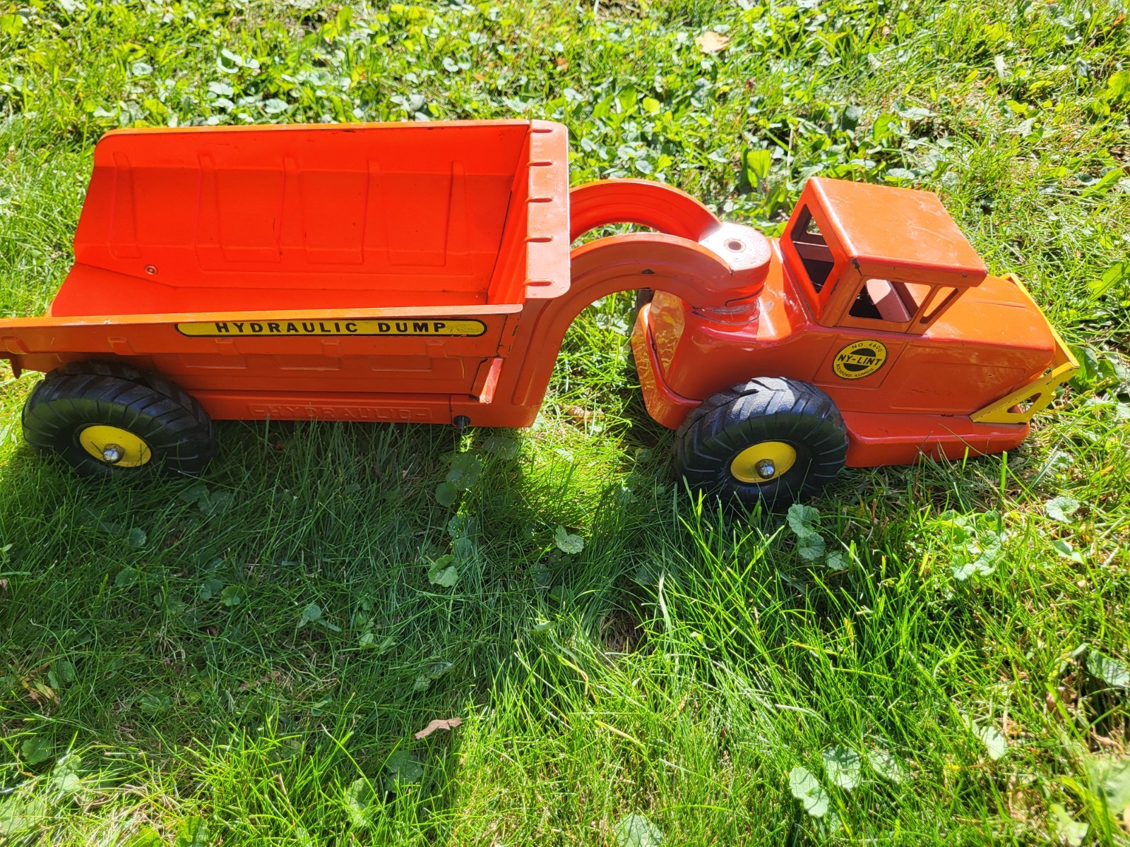 NYLINT HYDRAULIC DUMPER EARTH MOVER WORKS 1950’S