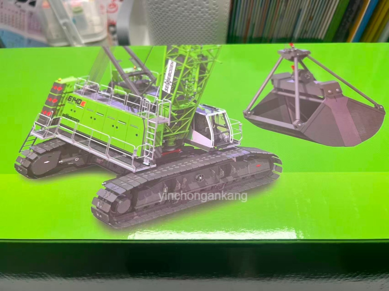 Sennebogen 6140E HD Crawler Crane Clamshell – Ros 1:50 Scale Model