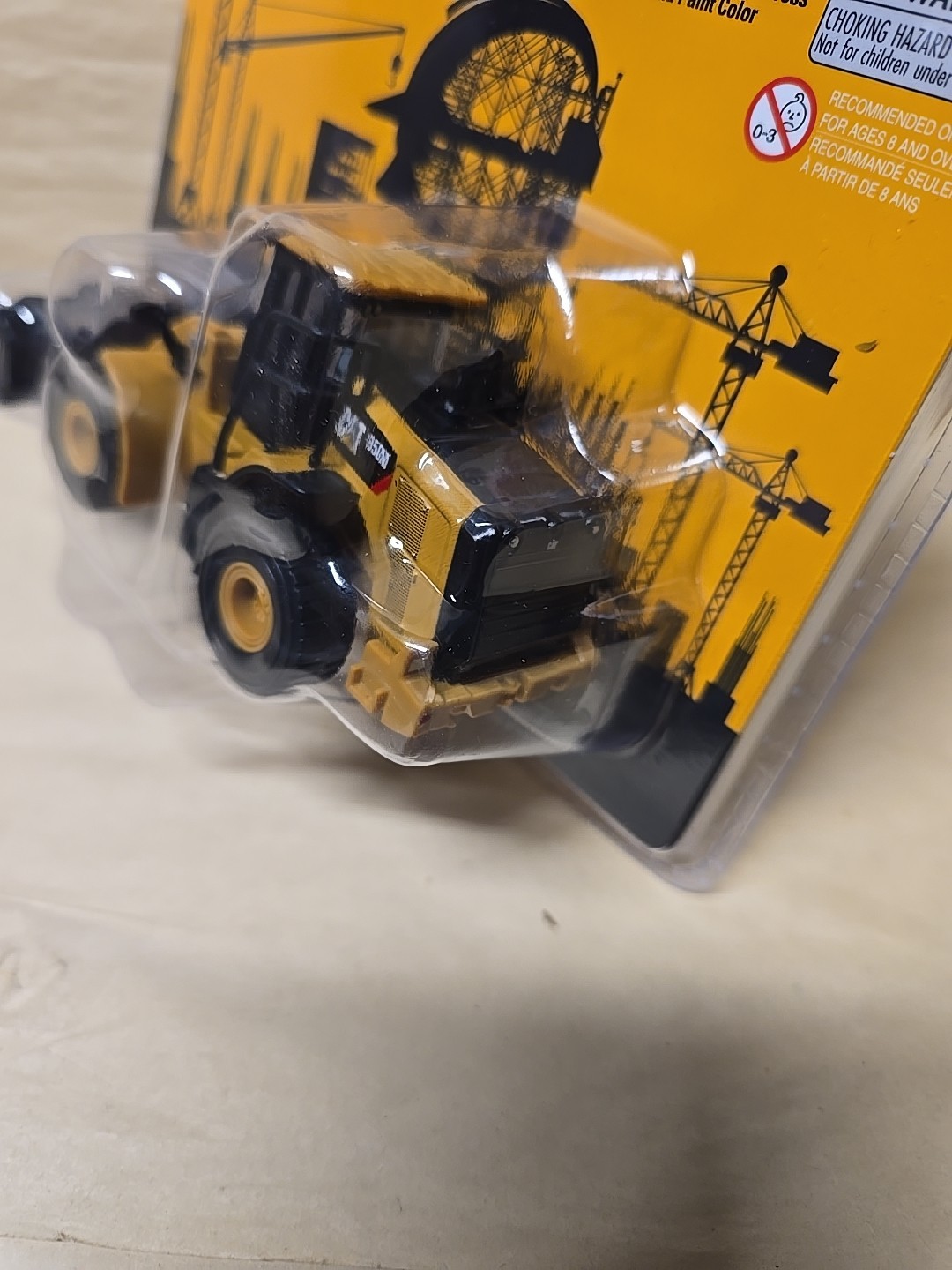 1:64 Scale 950M Wheel Loader Caterpillar Diecast Masters