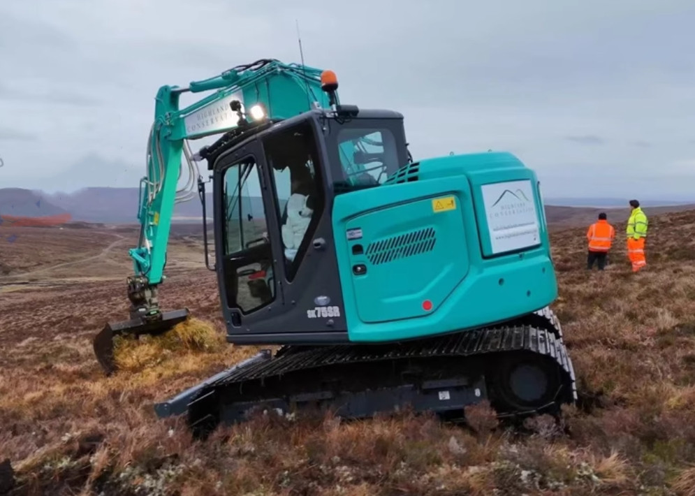 1:50 KOBELCO SK75SR Excavator Construction Machine Equipment Diecast Model