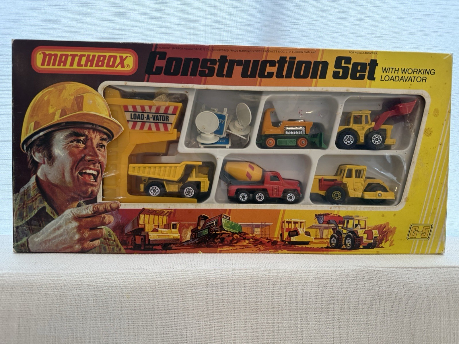 Matchbox Construction Set Load-A-Vator G-5 Scale Construction Vehicle Set