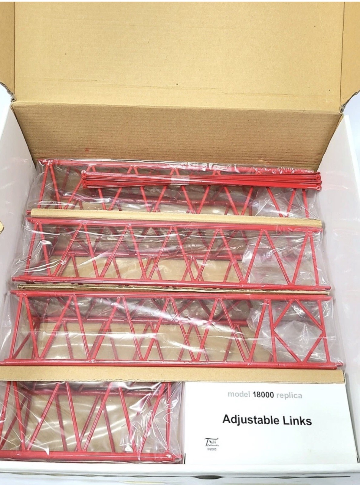 Manitowoc 18000 Boom and Jib Extension Kit – Red – TWH 1:50 Scale #005EK New