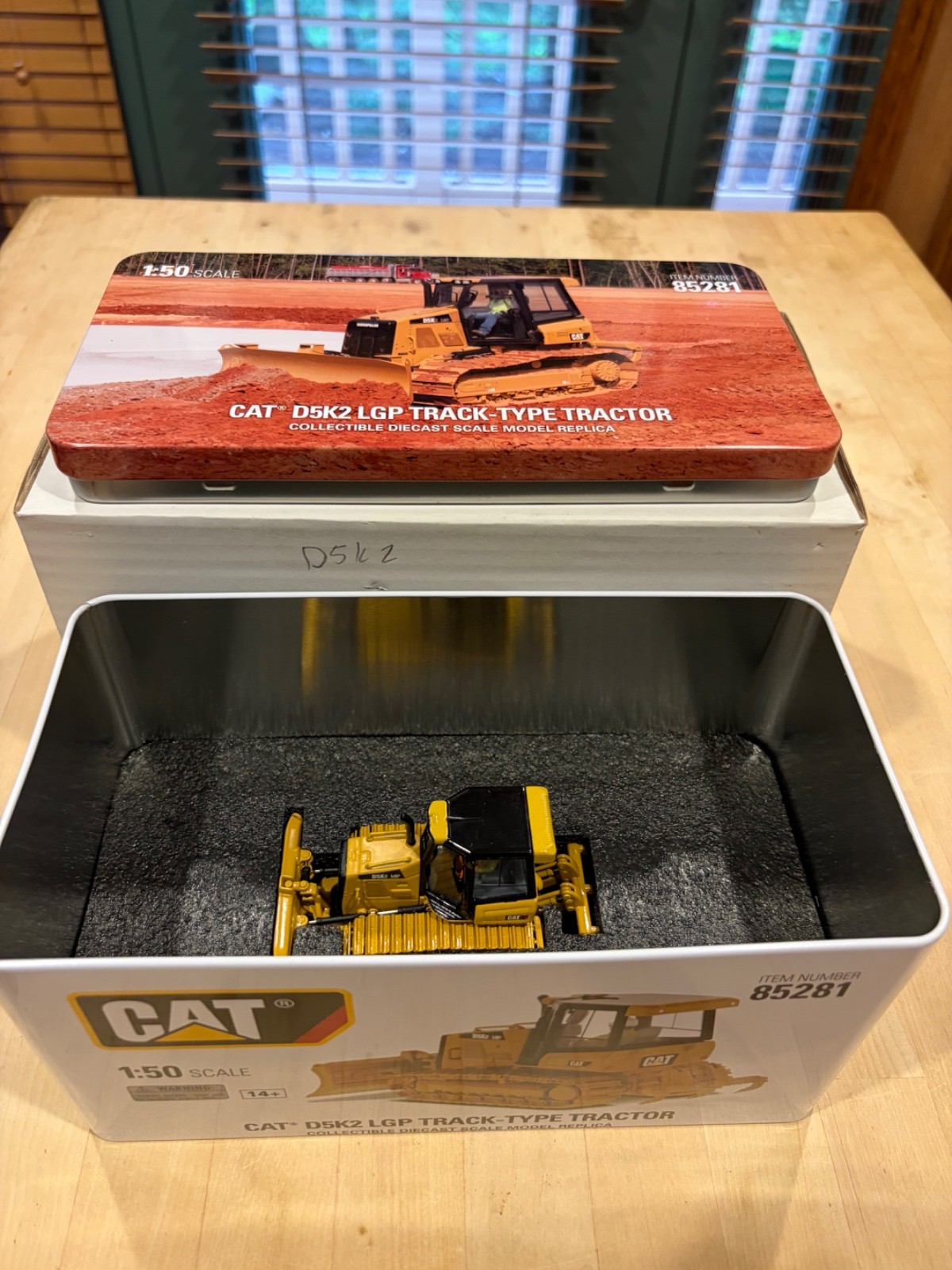 1/50 Diecast Masters Caterpillar D5K2 LGP Dozer