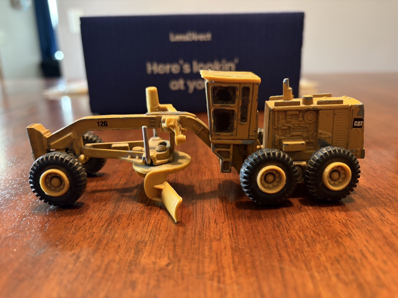ERTL Diecast Caterpillar CAT 12G Motor Grader Scraper Articulated 1/64