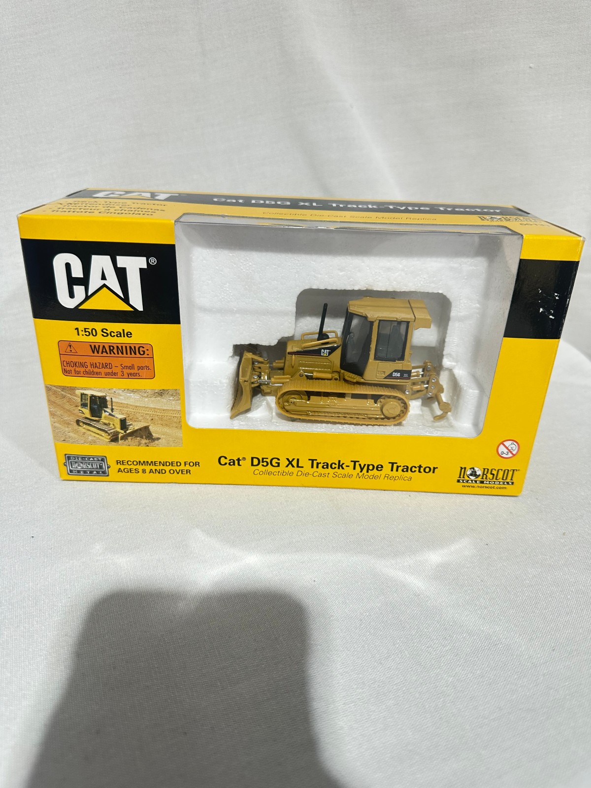Caterpillar D5G XL Dozer With Blade & Ripper By Norscot 1/50th Scale
