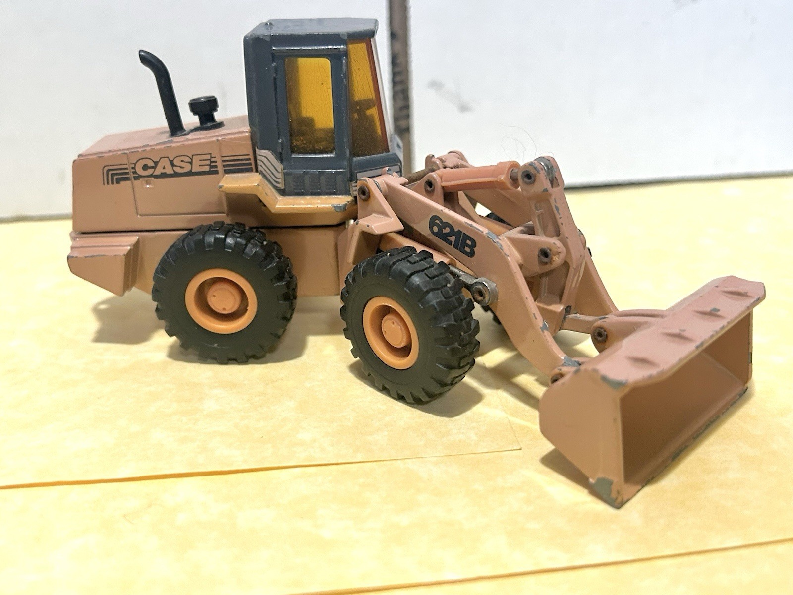 ERTL 1/50 Scale Case 621B Wheel Loader & 1845C Uni-Loader / Skidsteer *read*